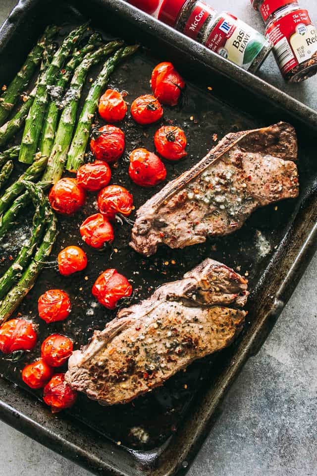 sheet pan steak and veggies dinner, sirloin steak, tomatoes