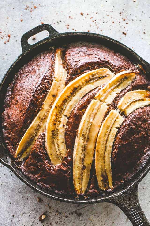 Skillet Chocolate Banana Bread - This wonderfully moist, tender, and delicious chocolate banana bread is baked in a skillet and it tastes just like chocolate cake!