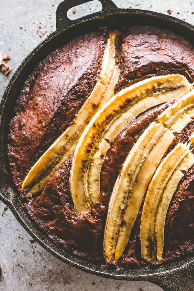 Skillet Chocolate Banana Bread - This wonderfully moist, tender, and delicious chocolate banana bread is baked in a skillet and it tastes just like chocolate cake!