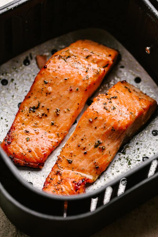 Air Fryer Salmon Recipe Cooks In 7 Min Diethood