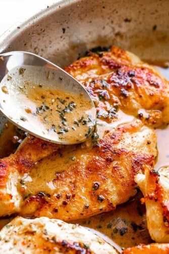 Garlic Butter Pan Fried Chicken Breasts Recipe | Diethood
