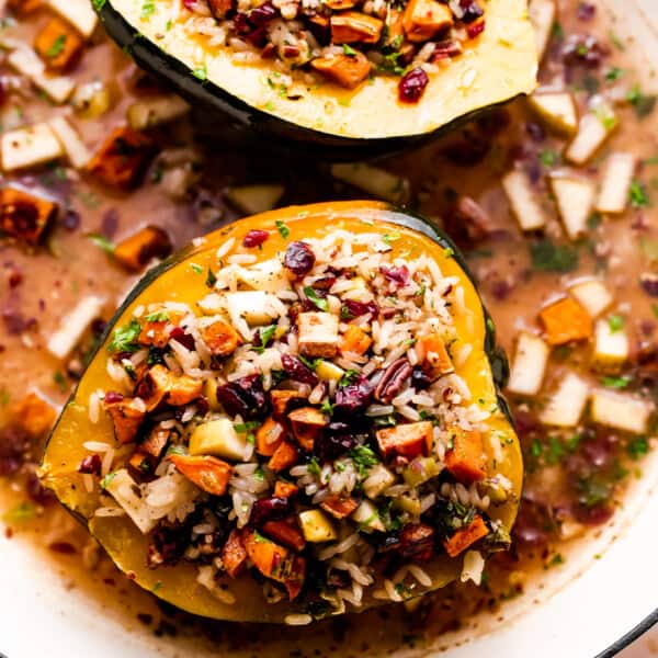 Stuffed Acorn Squash Recipe | Easy & Healthy Vegetarian Dinner Idea