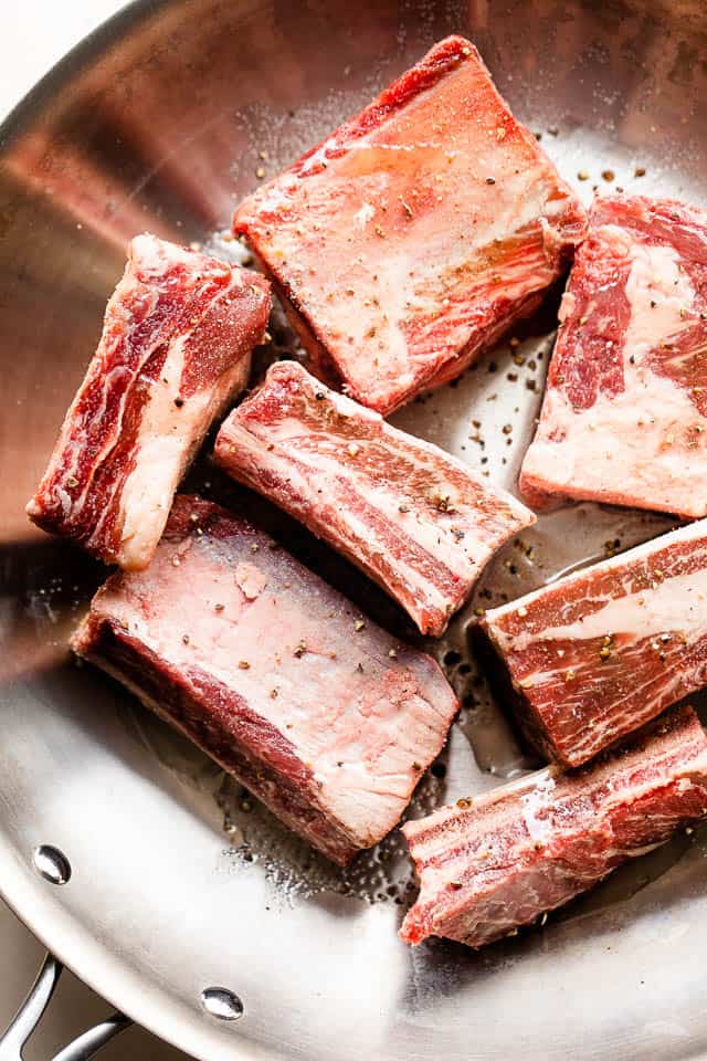 slow cooker beef short ribs : a small batch recipe for two. - A