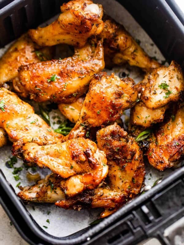 cooked chicken wings in air fryer basket