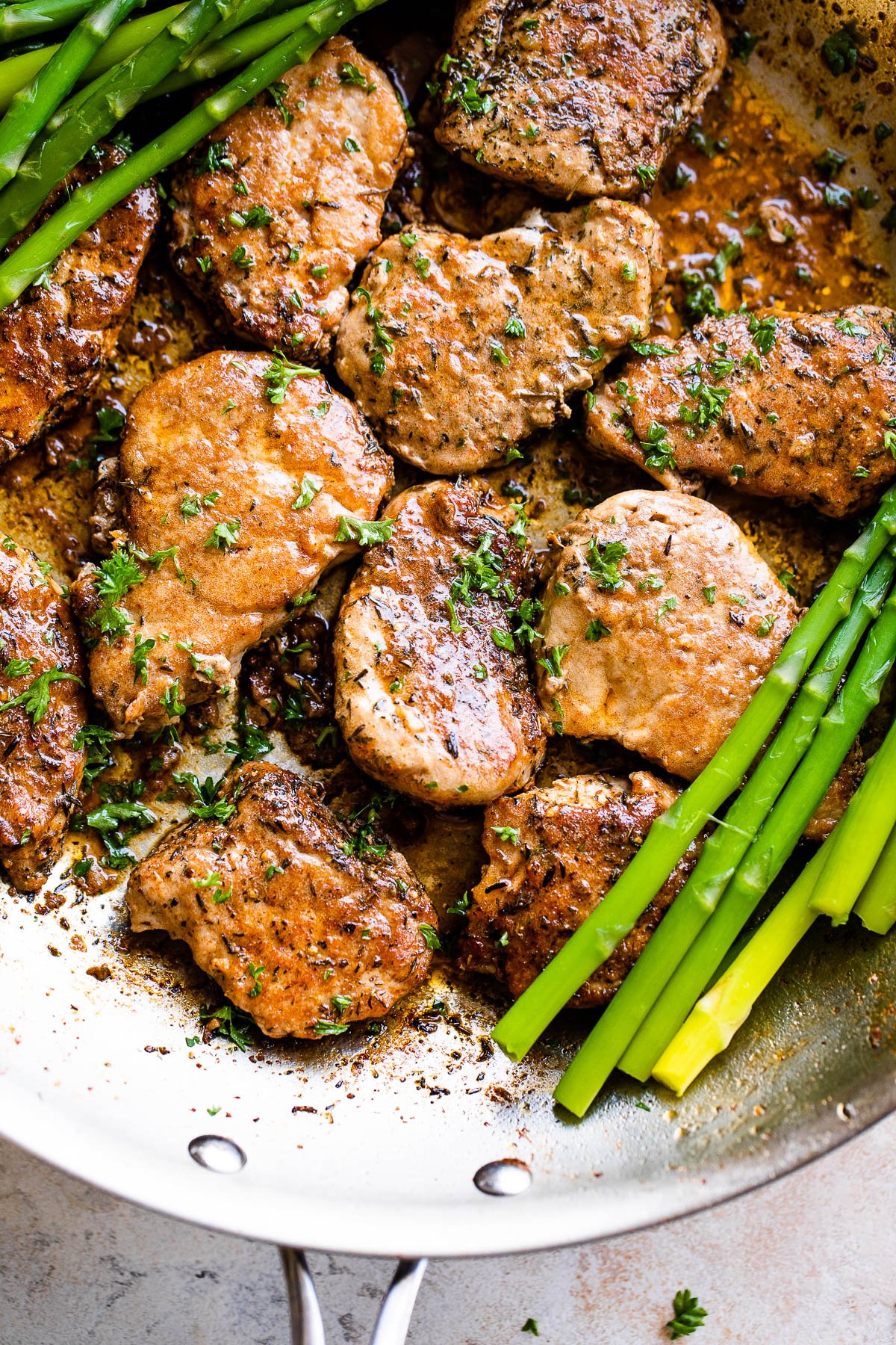 Pan Seared Pork Medallions With Pan Sauce Relish