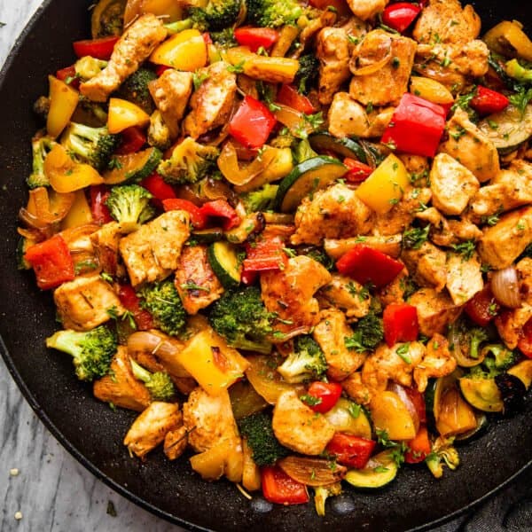 One Pot Chicken Vegetables Skillet Recipe | Diethood
