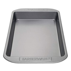 Farberware Nonstick Bakeware 9-Inch x 13-Inch Rectangular Cake Pan