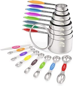 Measuring Cups and Magnetic Measuring Spoons Set