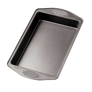 Wilton Excelle Elite 11-By-7-Inch Biscuit/Brownie Pan