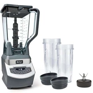 Ninja Professional Countertop Blender with 1100-Watt Base