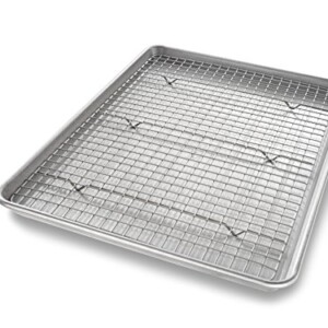 USA Pan Half Sheet Baking Pan and Bakeable Nonstick Cooling Rack